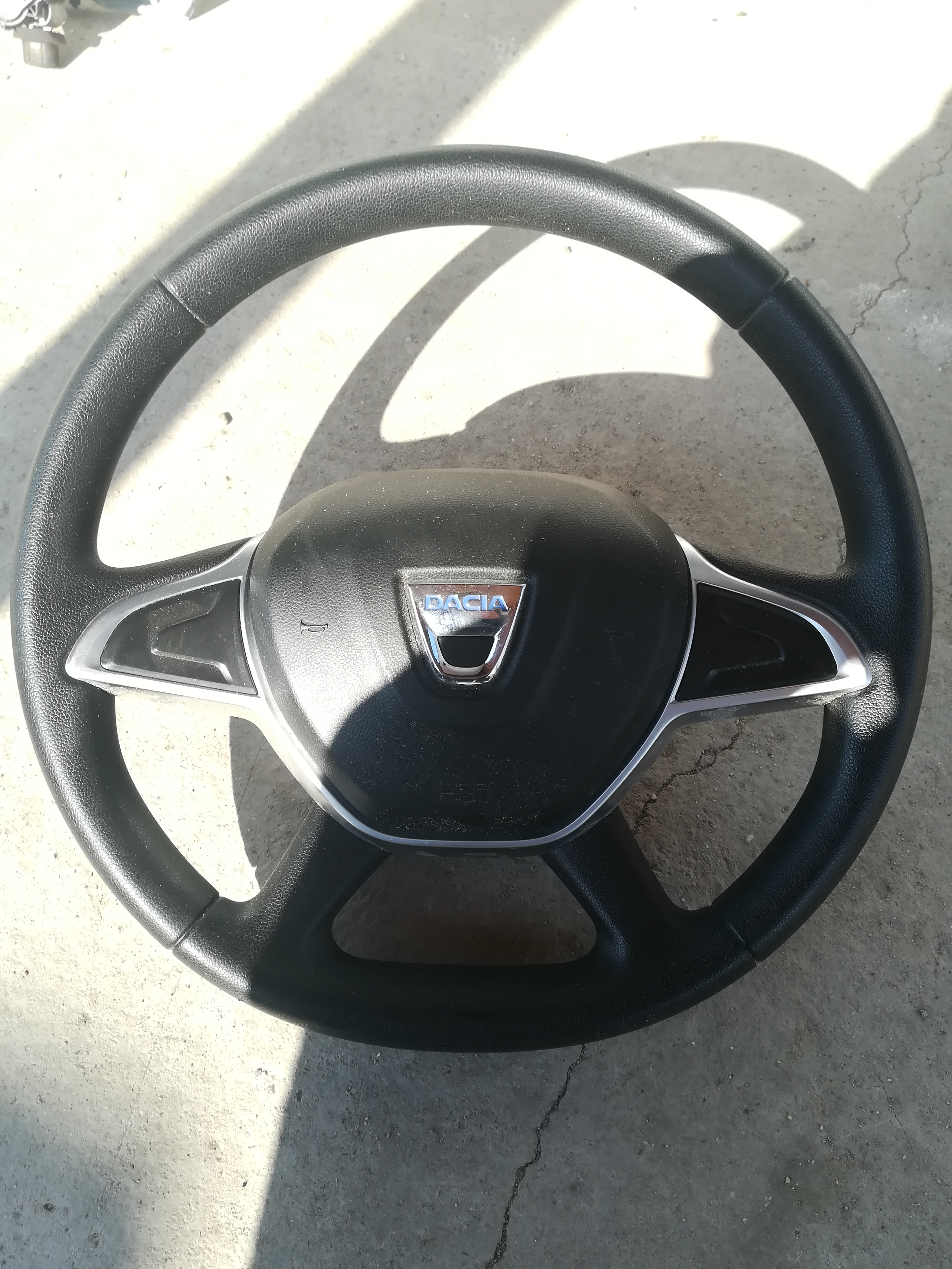 Volan Dacia Logan nou